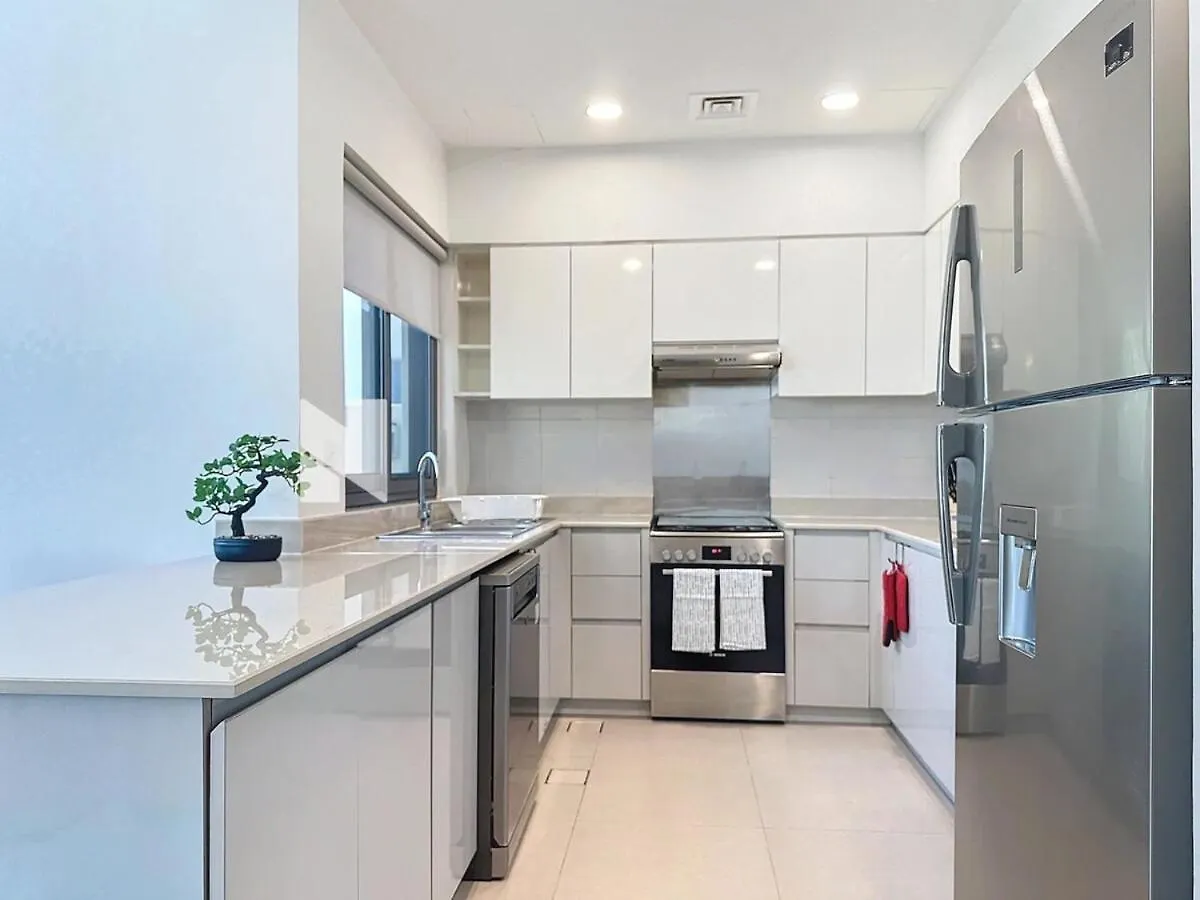 Modern Five Bedroom Villa With Bbq And Garden Dubaï 0*,  Émirats arabes unis